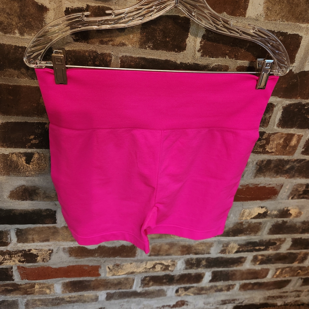 ZYIA Pink Bike Shorts Lightweight Stretchy Activewear